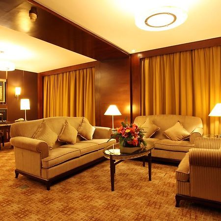 Mandarin Hotel Canton Extérieur photo