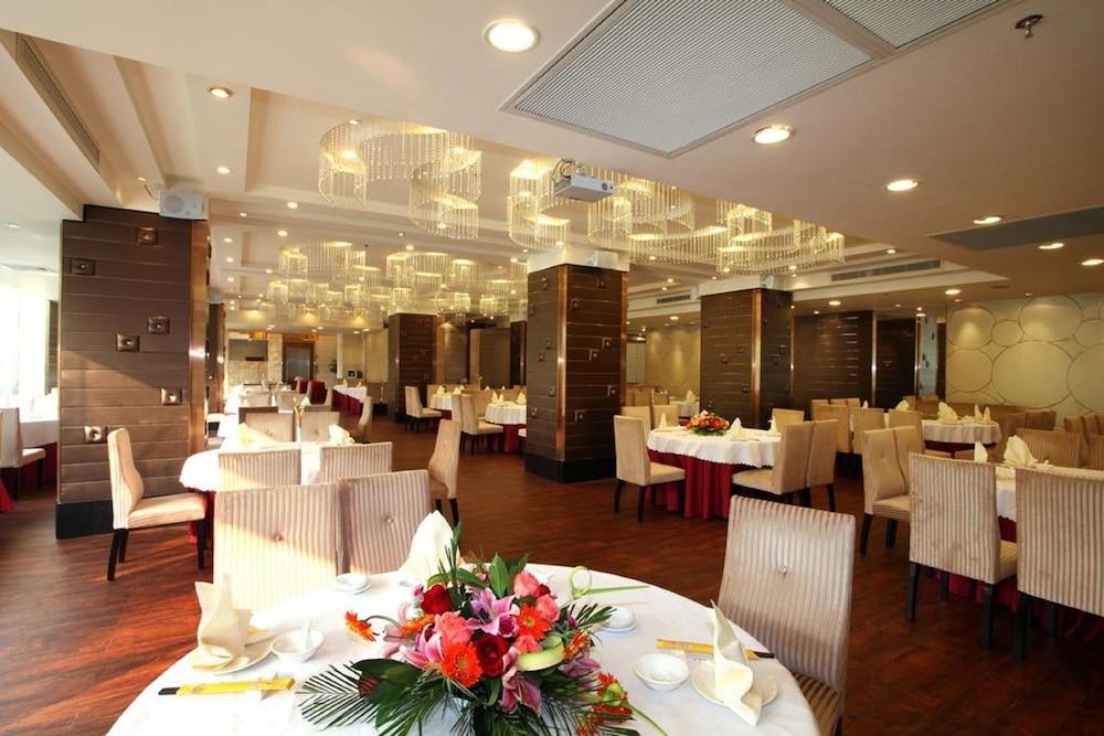 Mandarin Hotel Canton Extérieur photo