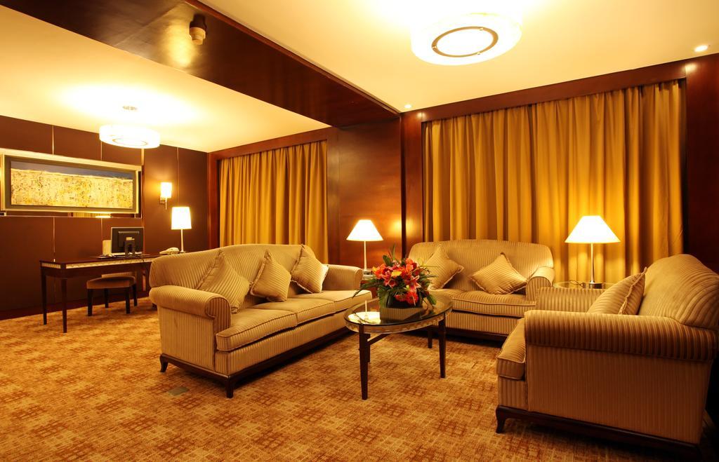 Mandarin Hotel Canton Extérieur photo