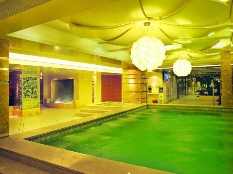 Mandarin Hotel Canton Extérieur photo