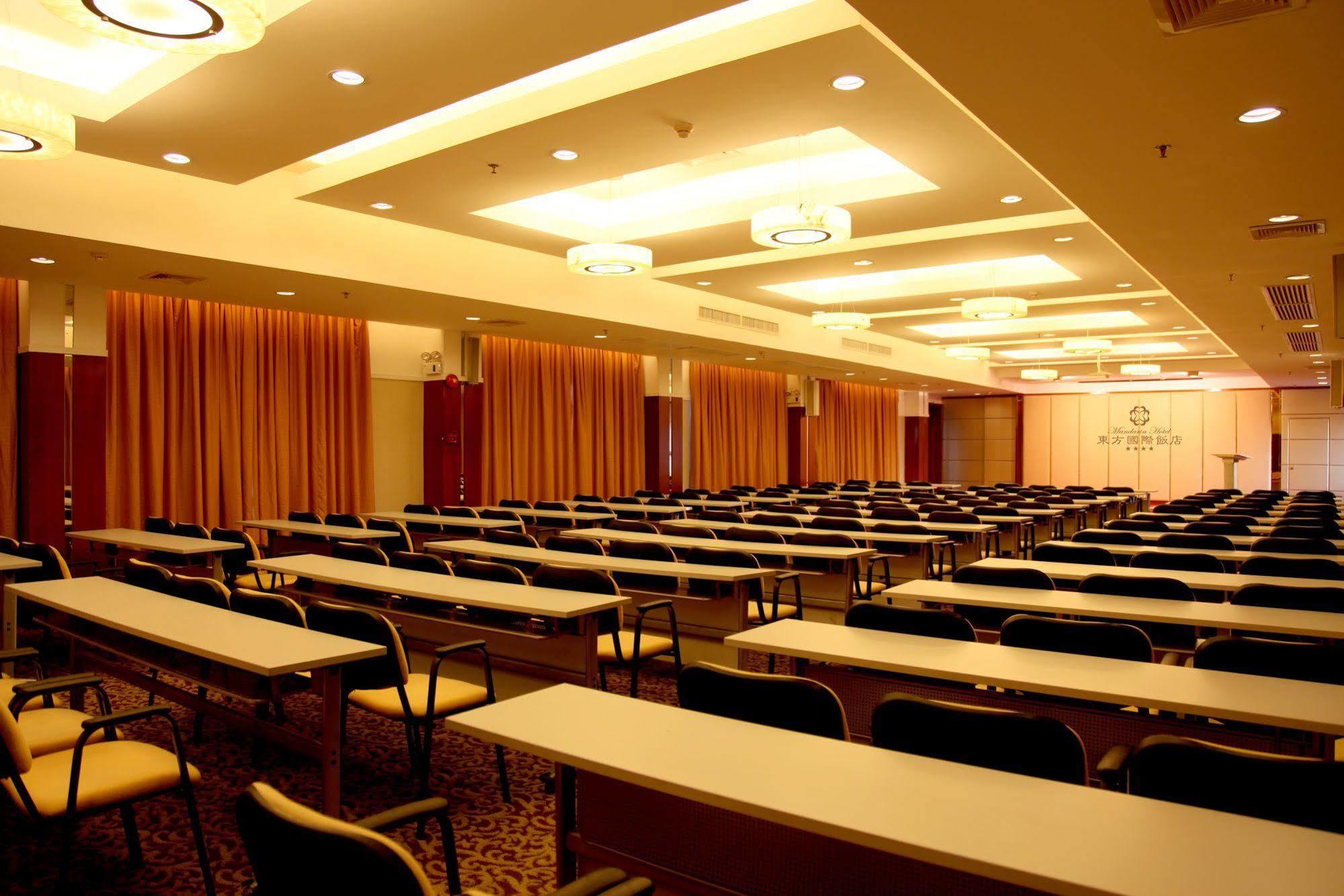 Mandarin Hotel Canton Extérieur photo